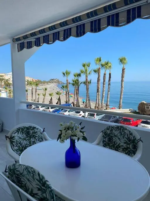 Primera Linea De Playa San Cristobal. Almunecar Apartment